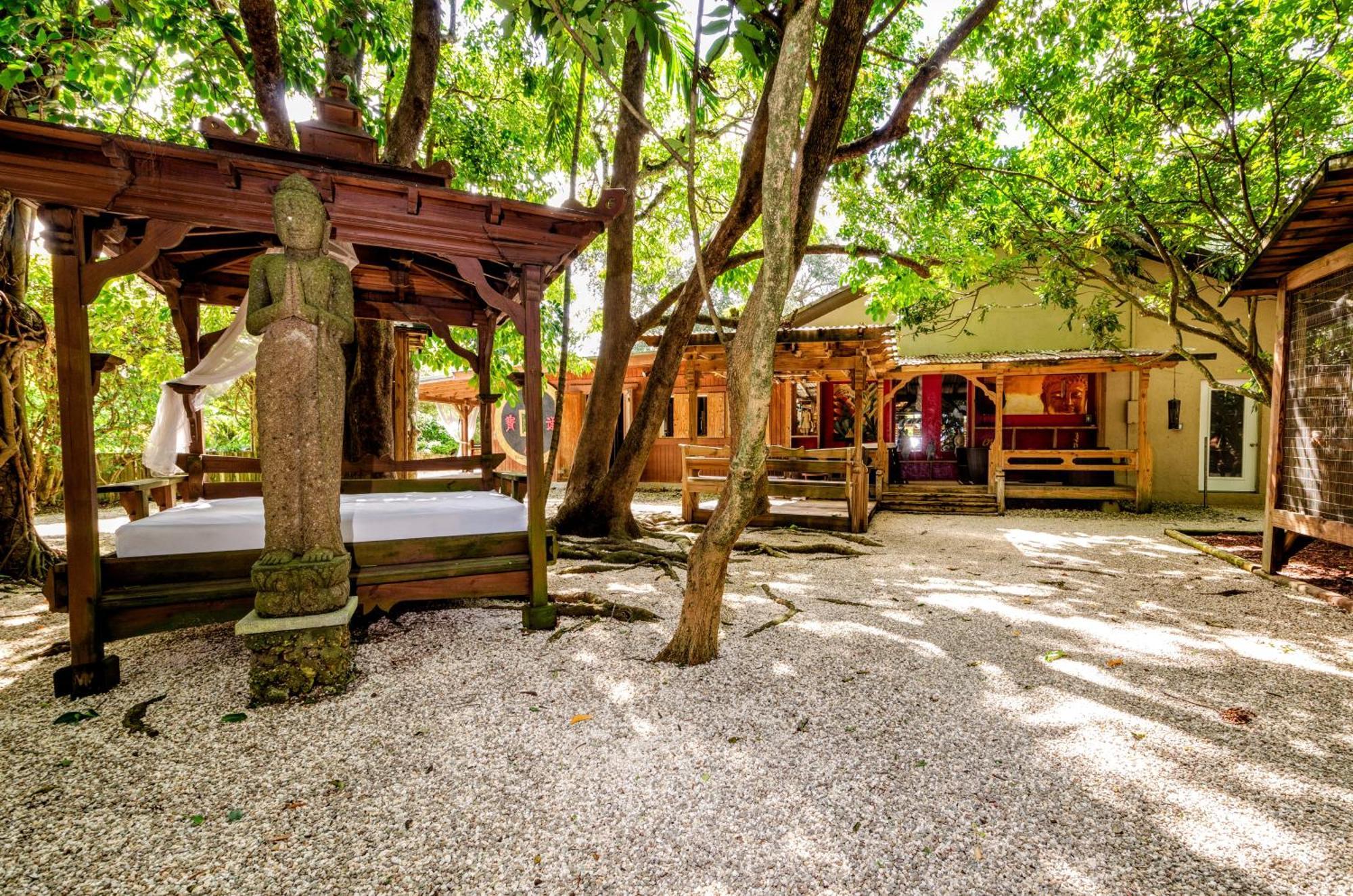 Exclusive Lake Tiny House In Beautiful Japanese Garden ホームステッド エクステリア 写真